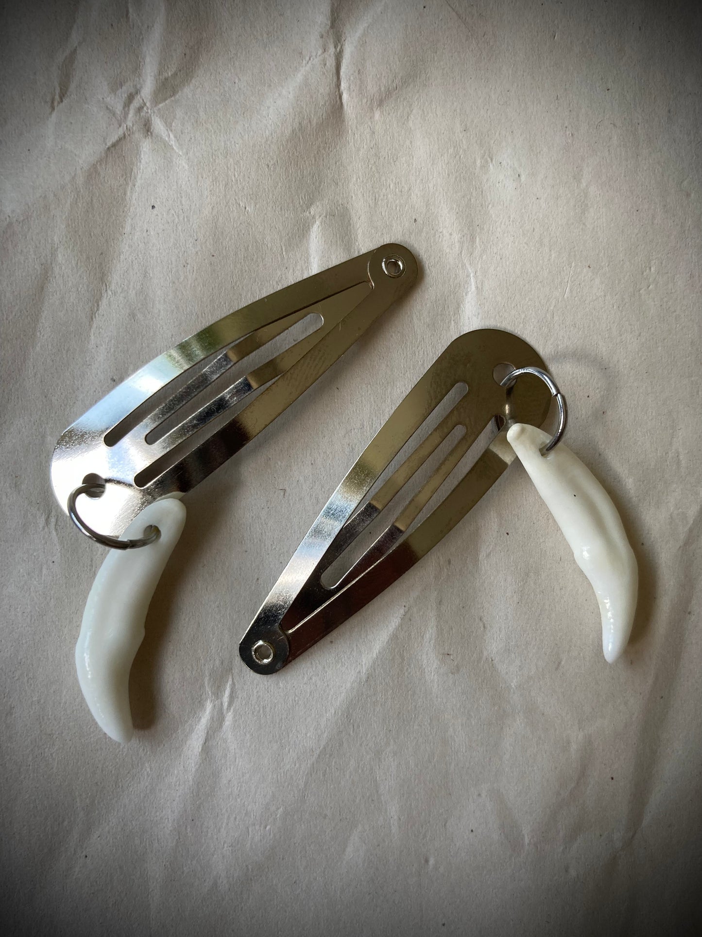 Coyote Tooth Clips