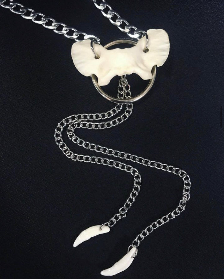 Atlas Vertebrae Lariat