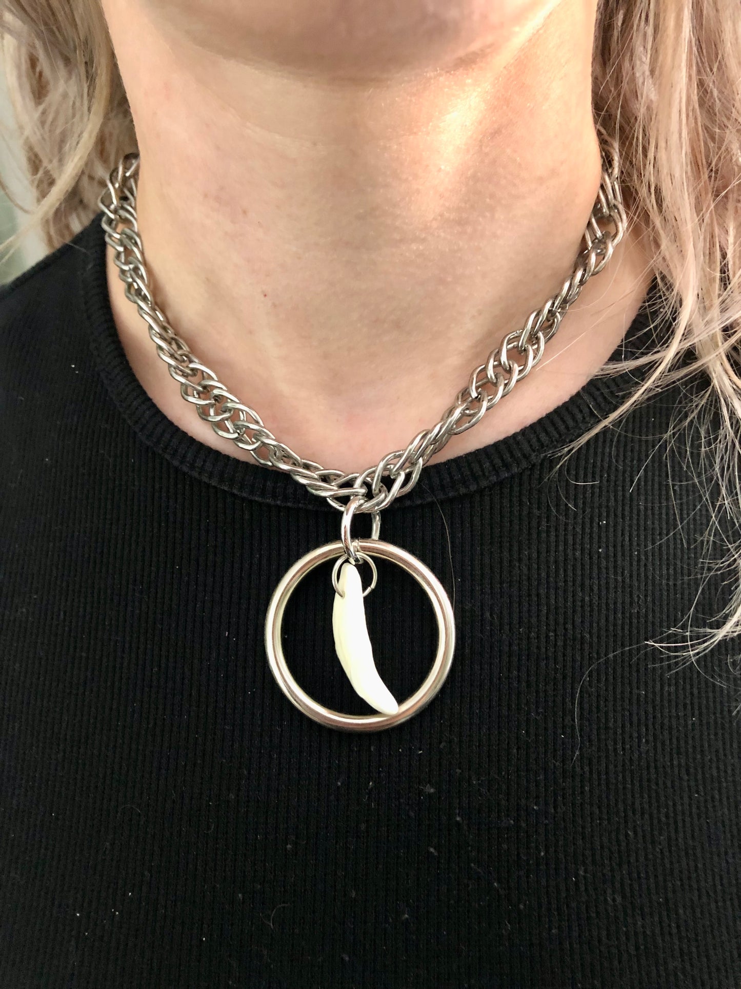 Coyote Tooth O-ring Choker