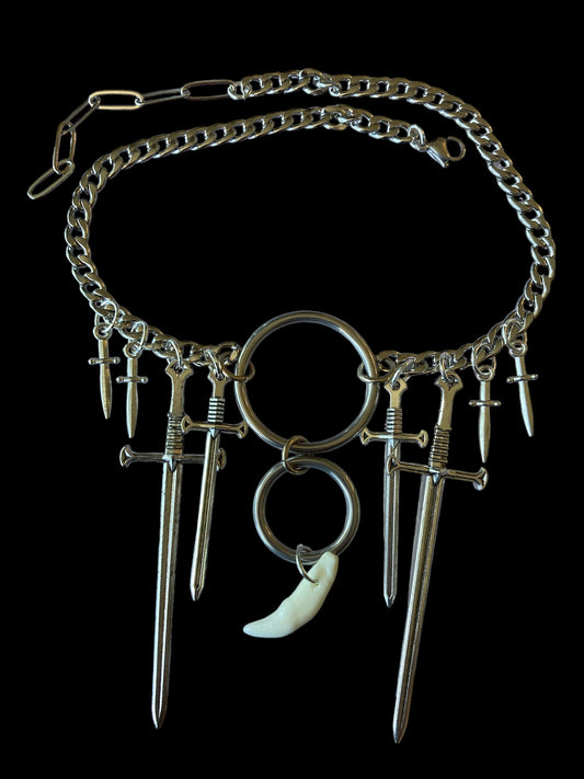 Midi sword tooth necklace