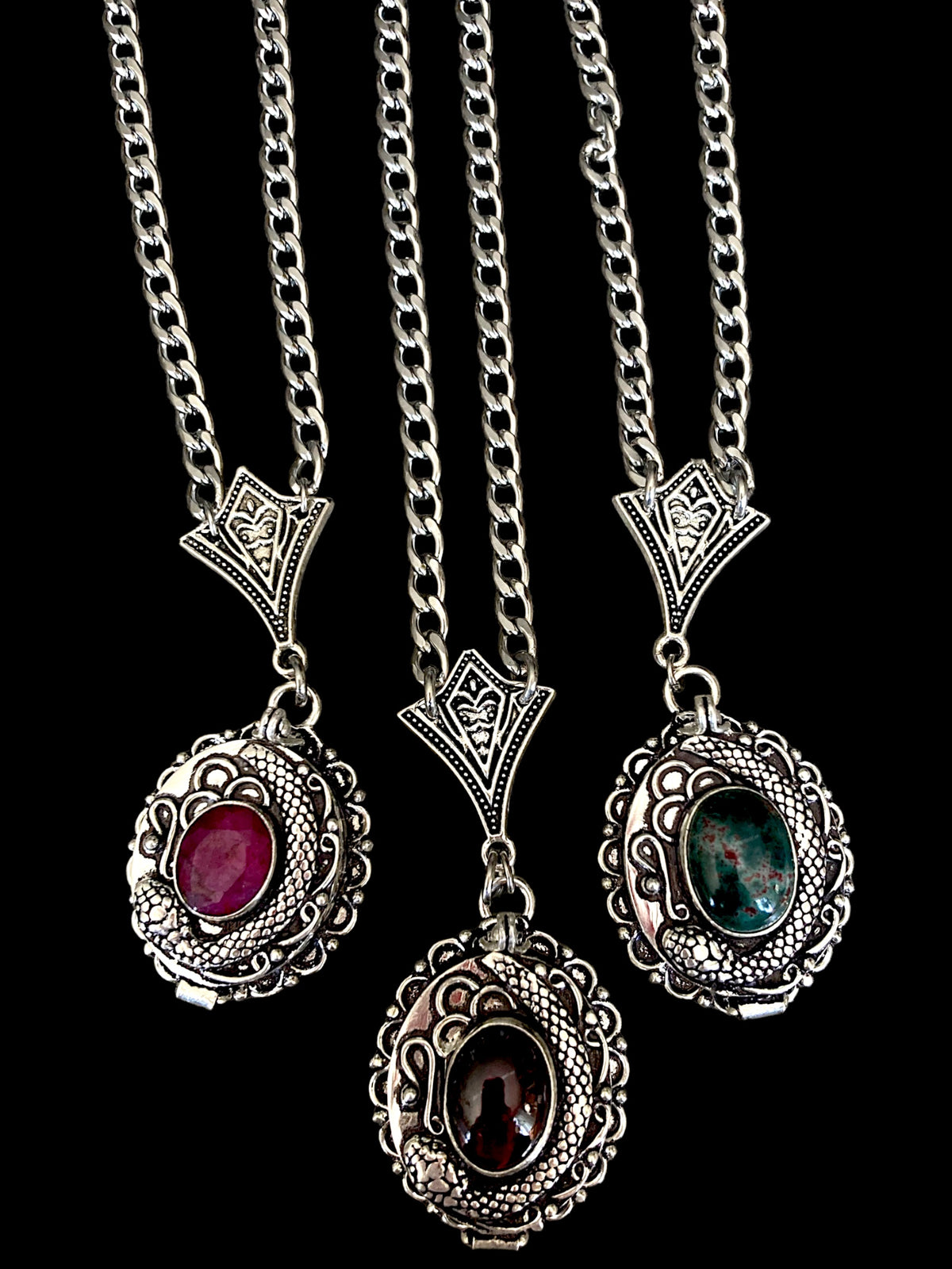 Serpent locket