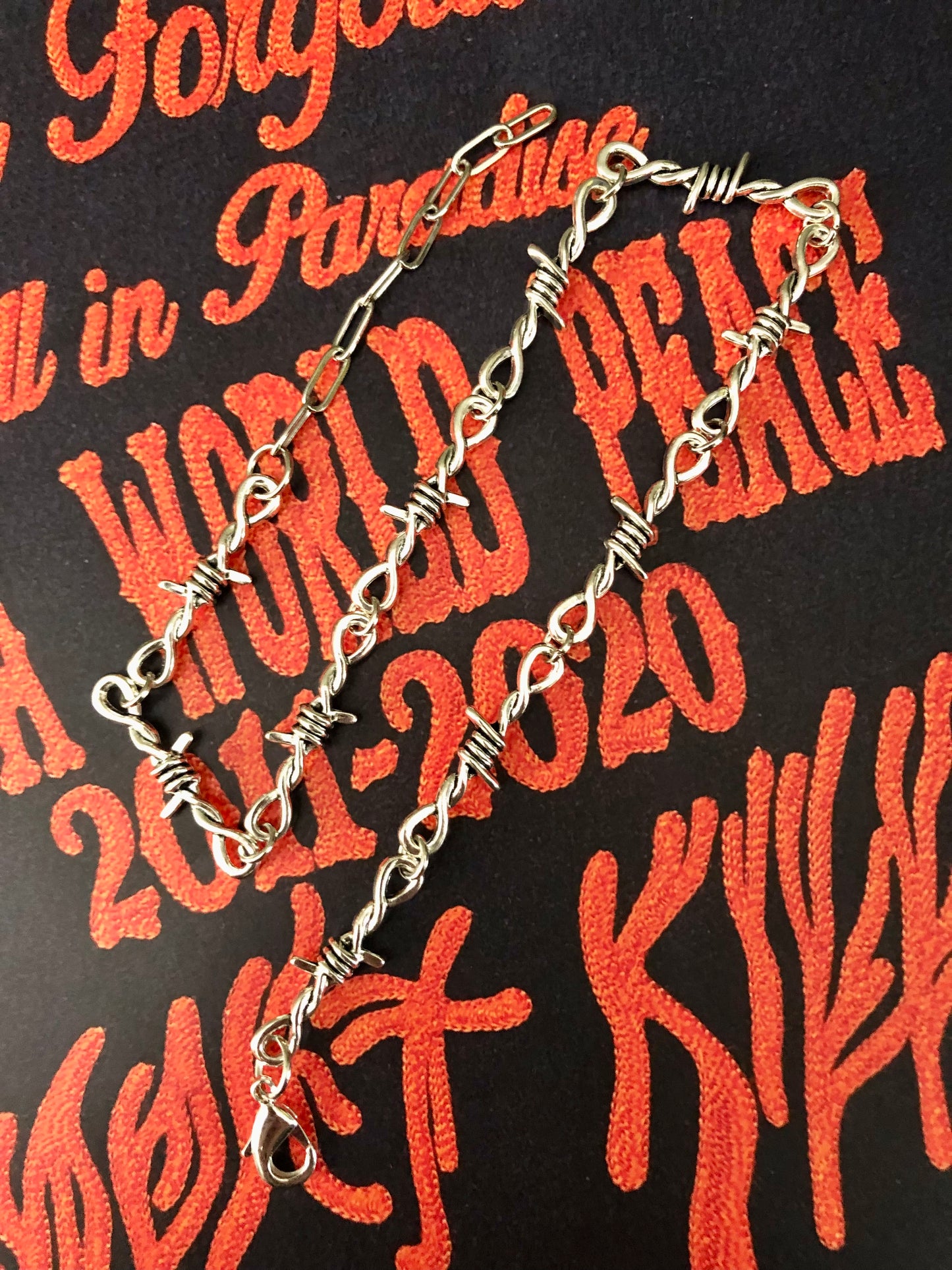 All barbs Necklace