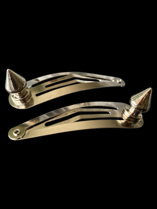 Medium spike clips