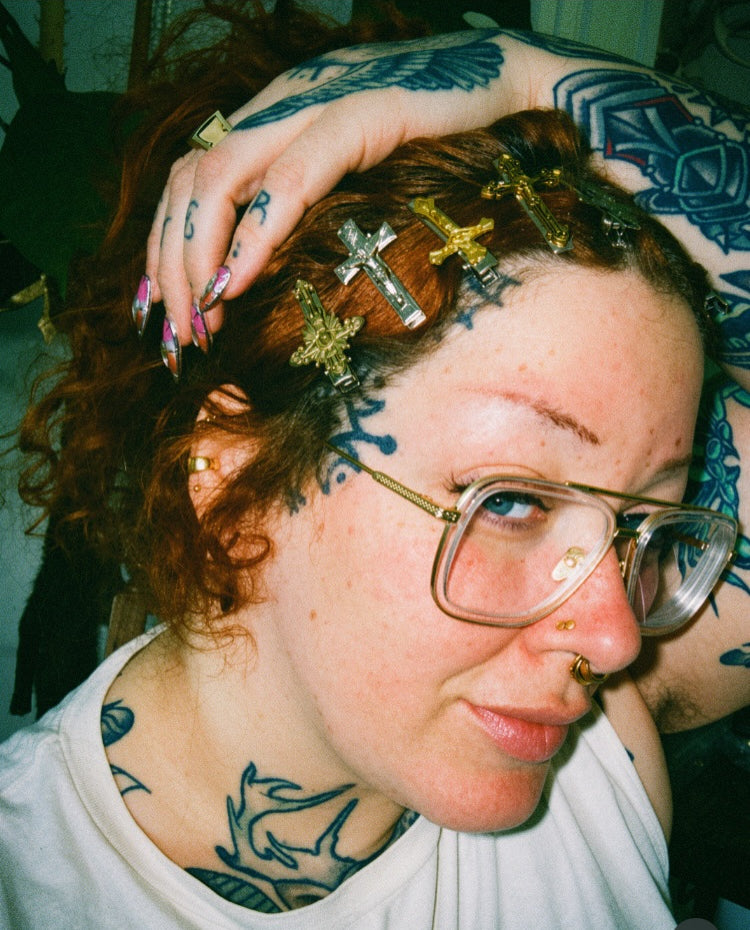 Cruci clips